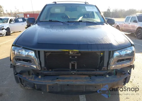 2005 Chevrolet Trailblazer Lt from USA, damaged, VIN 1GNDS13SX52253599